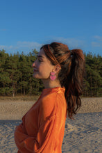 Afbeelding in Gallery-weergave laden, LOVE Earrings - Pink