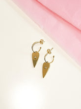 Afbeelding in Gallery-weergave laden, Heart Drop Earring