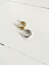 Afbeelding in Gallery-weergave laden, Classic Earcuffs