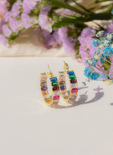 Afbeelding in Gallery-weergave laden, Rainbow Molly - 14K Gold Plated
